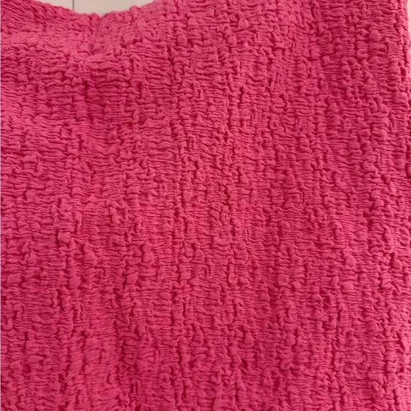 h:ours Vibrant Pink Mini Skirt - Picture 3 of 6
